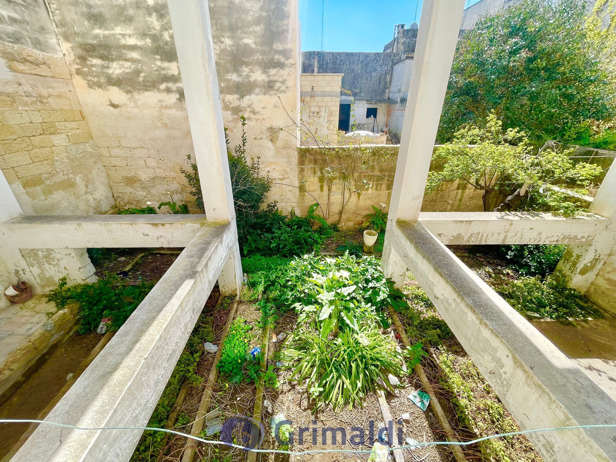 Appartamento con giardino in via dalmazia 28, Lecce