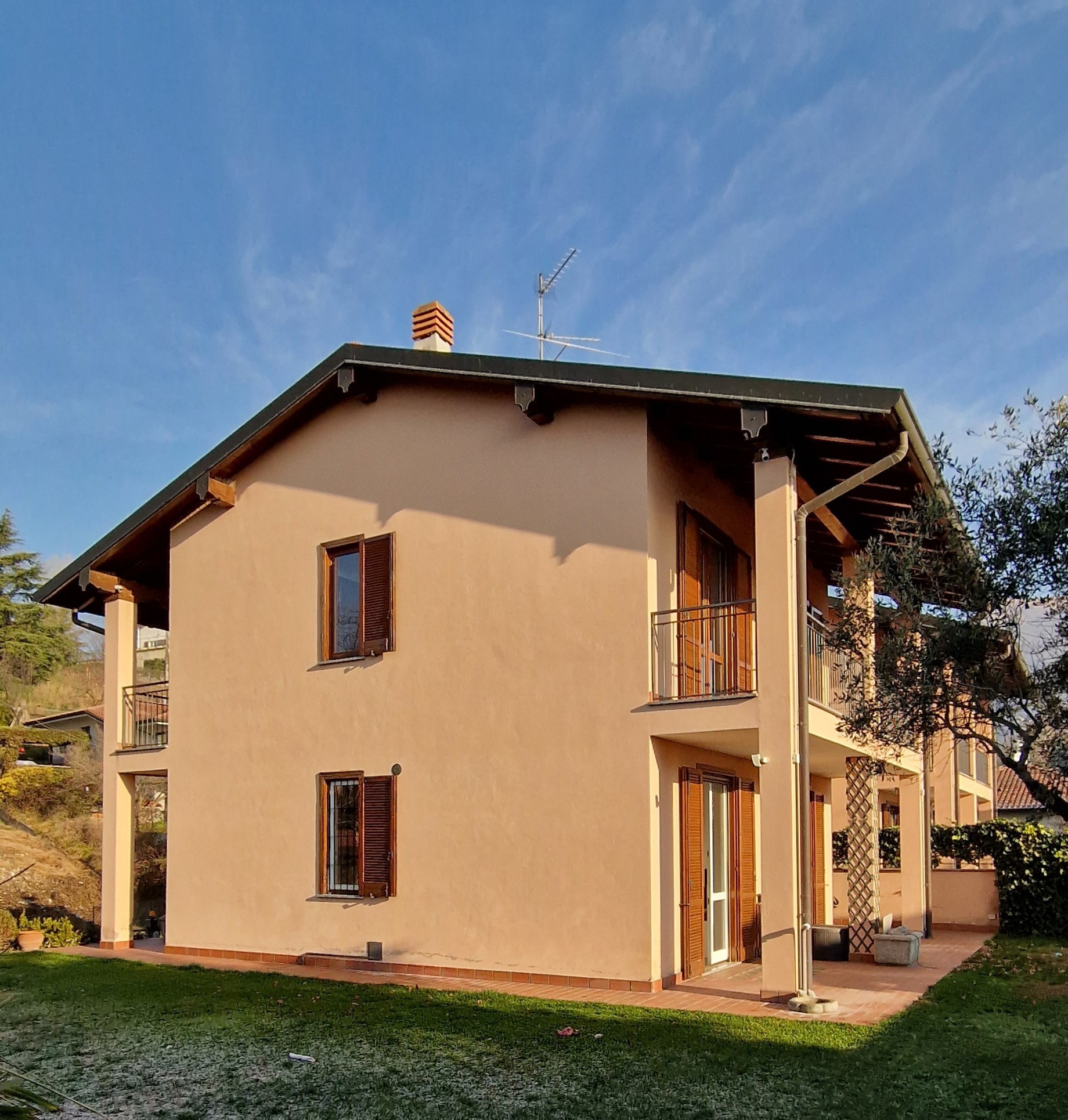 Casa indipendente con giardino a Eupilio