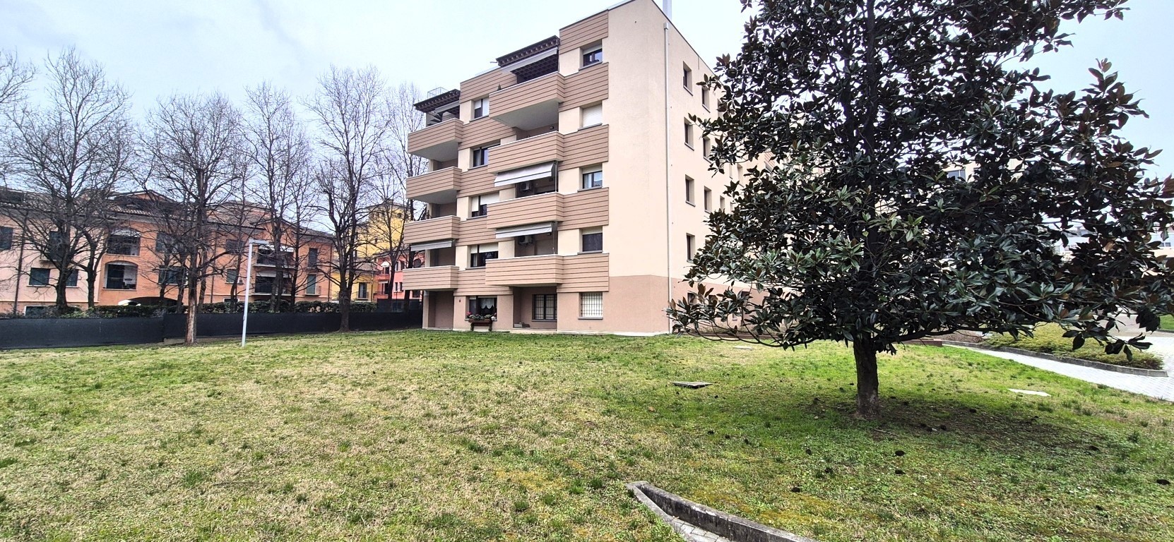 Quadrilocale con terrazzo in via felice cavallotti 142, Sassuolo