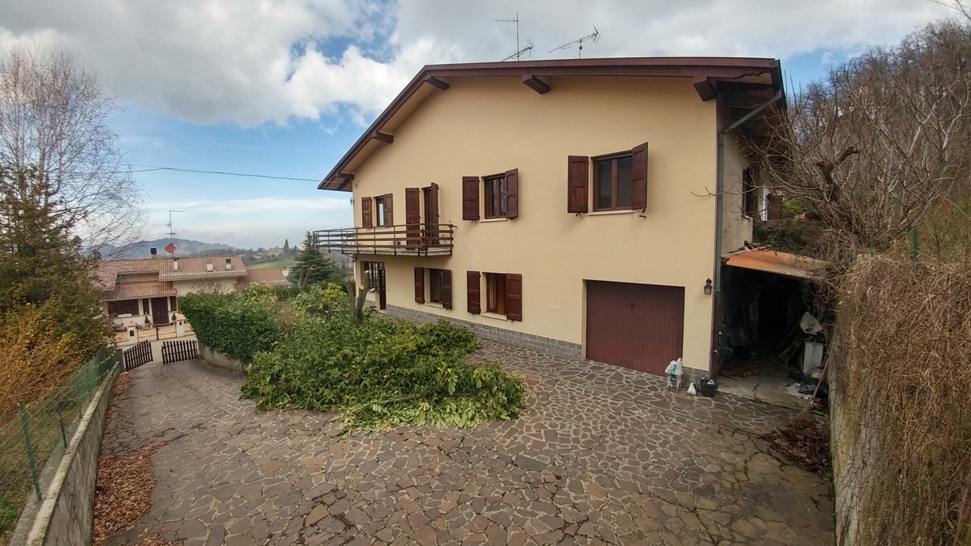 Casa indipendente con giardino in via mauro tesi 1158, Zocca