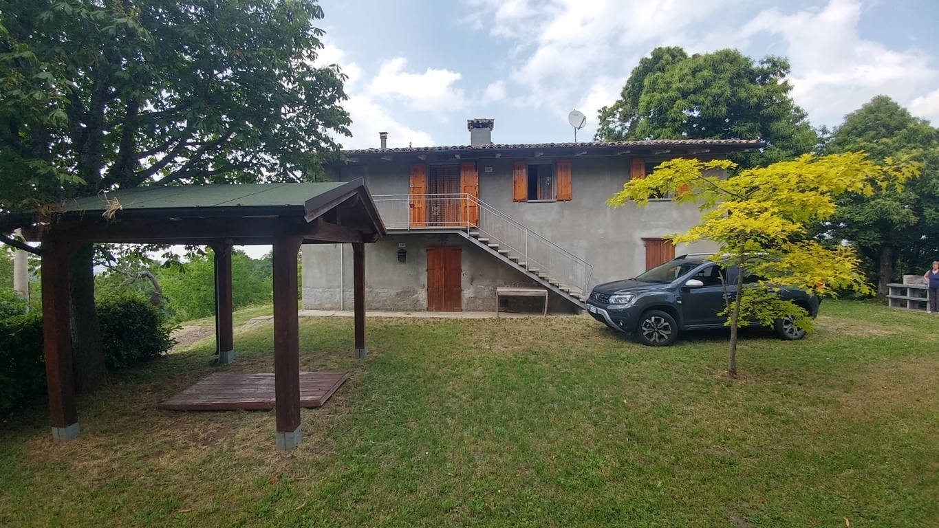Trilocale con giardino in via serra 730, Zocca
