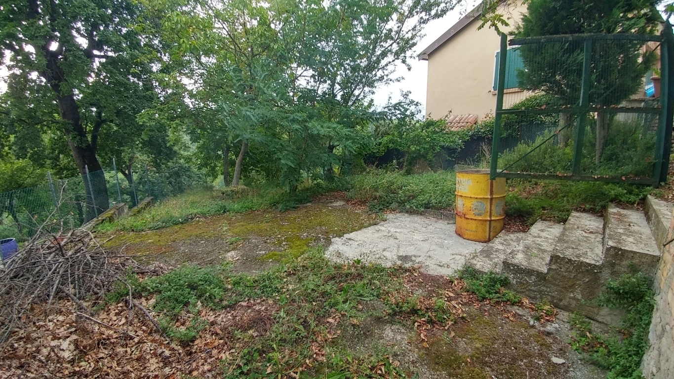 Casa indipendente con giardino in via castello 35, Zocca