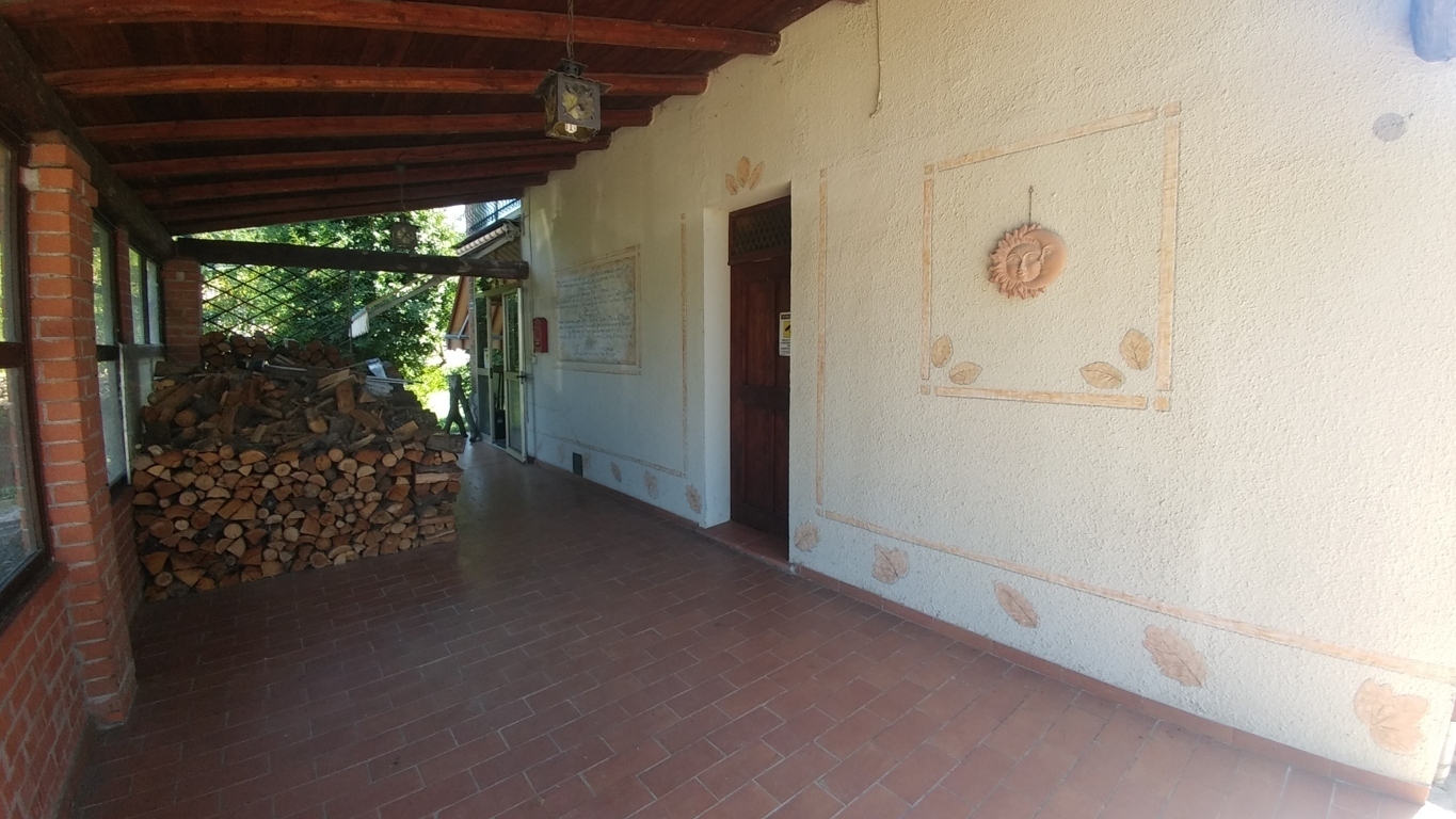 Casa indipendente con giardino in via zocchese 1066, Guiglia