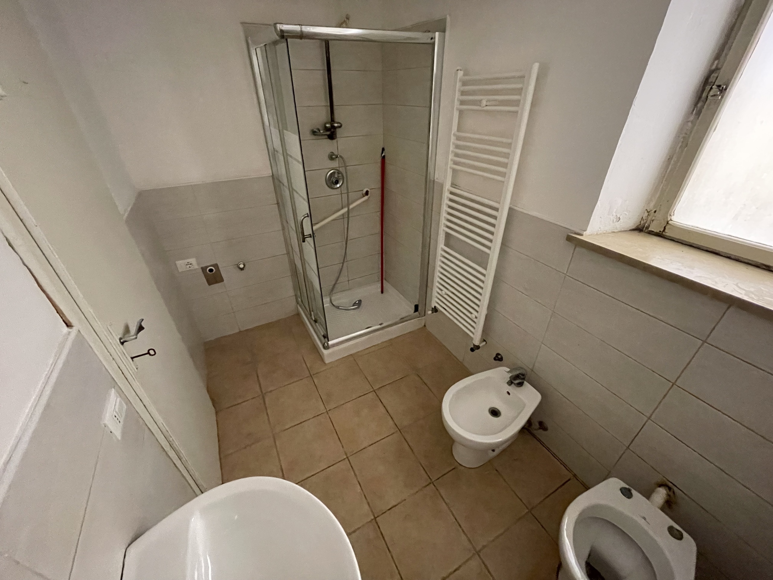 Trilocale con terrazzo in rua muro 27, Modena