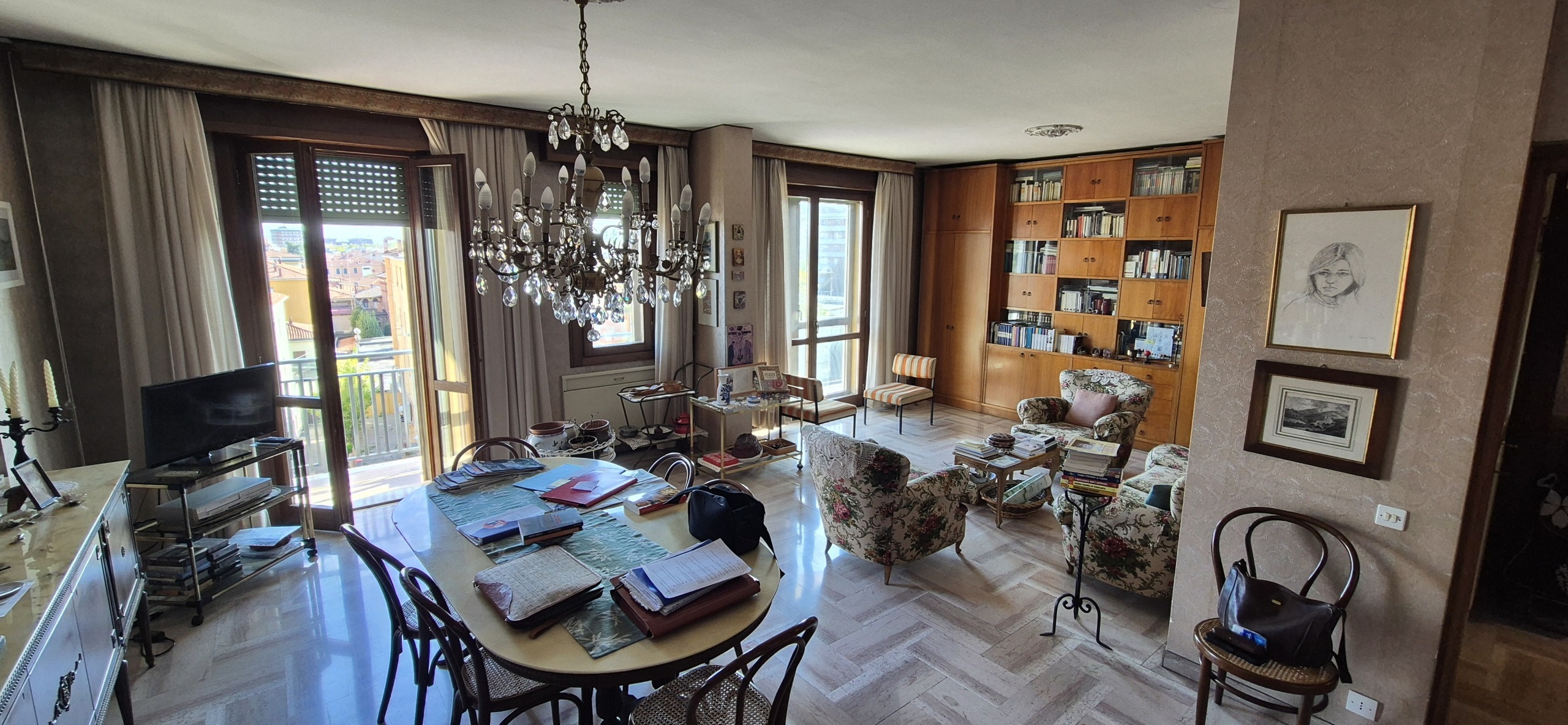 Quadrilocale con box in via pietro giardini 396, Modena