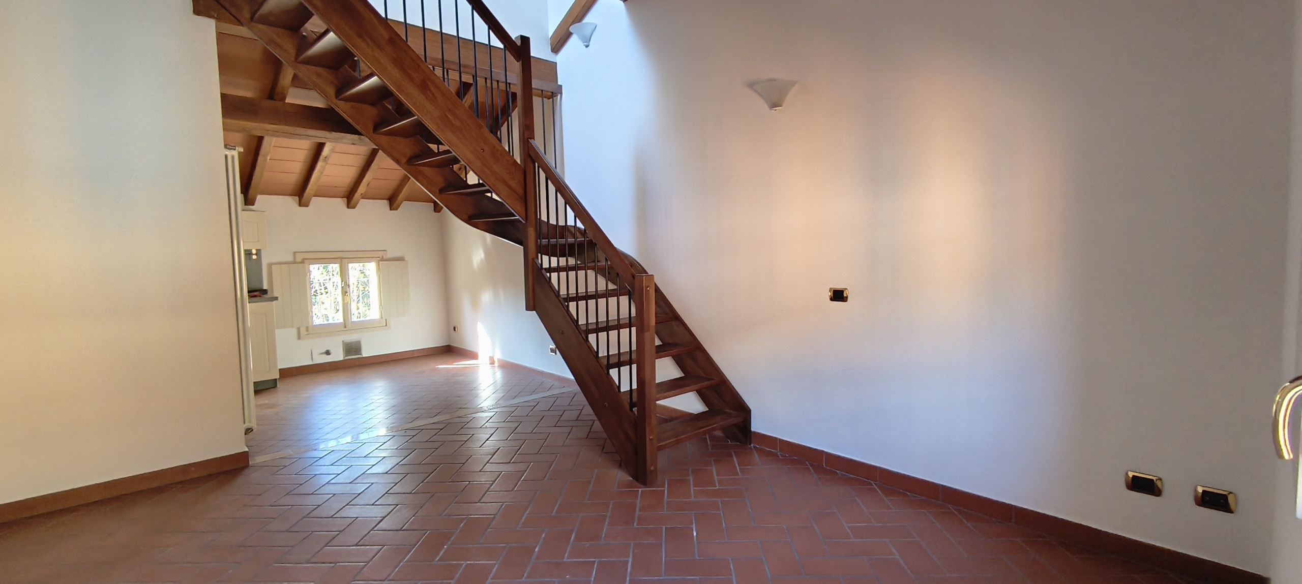 Mansarda in affitto in via belle arti, Modena