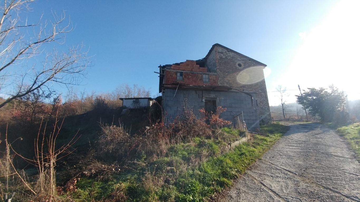 Casa indipendente con giardino in via tezza 1586, Zocca