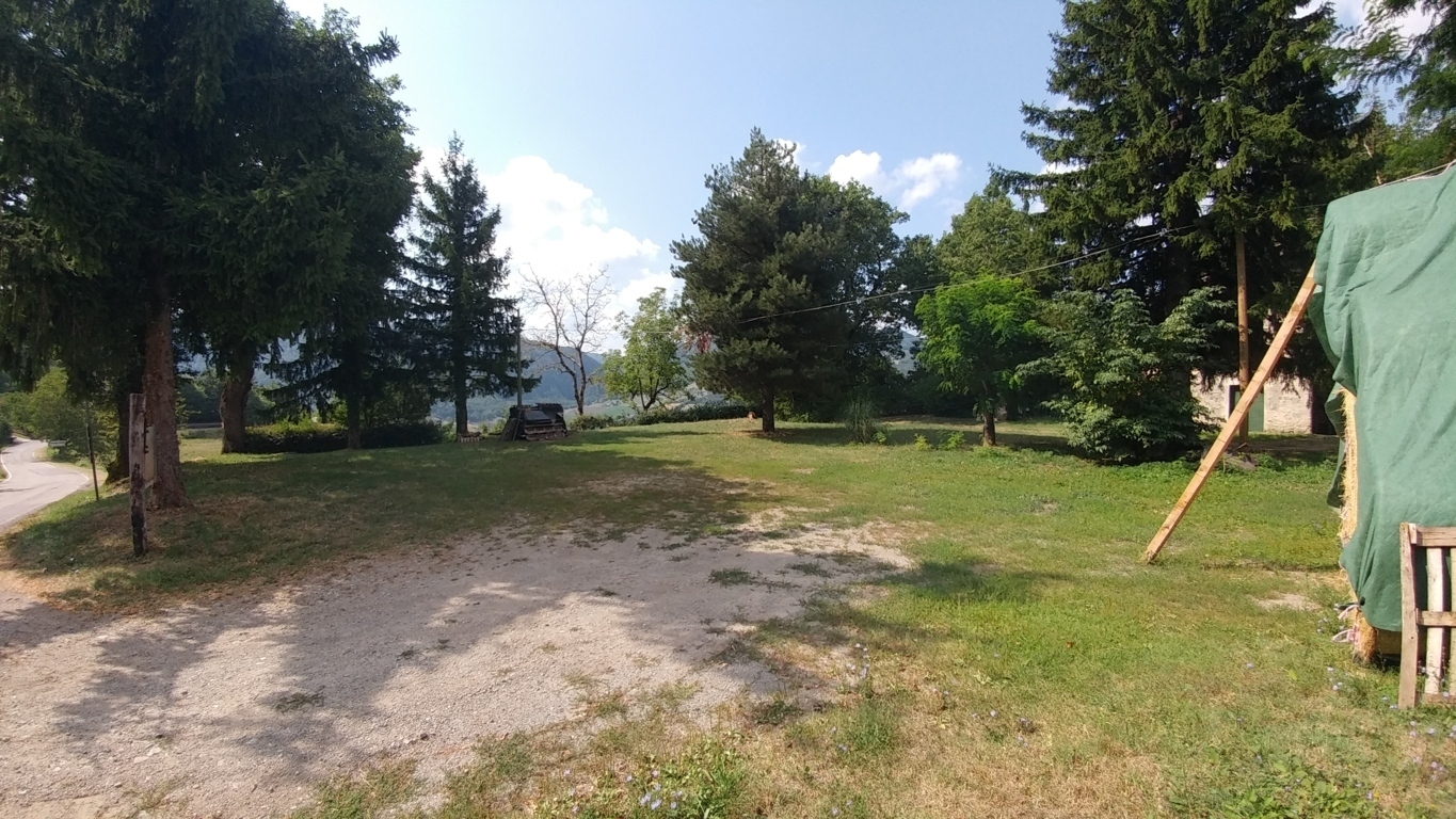 Rustico con giardino in via villa 121, Castel d'Aiano