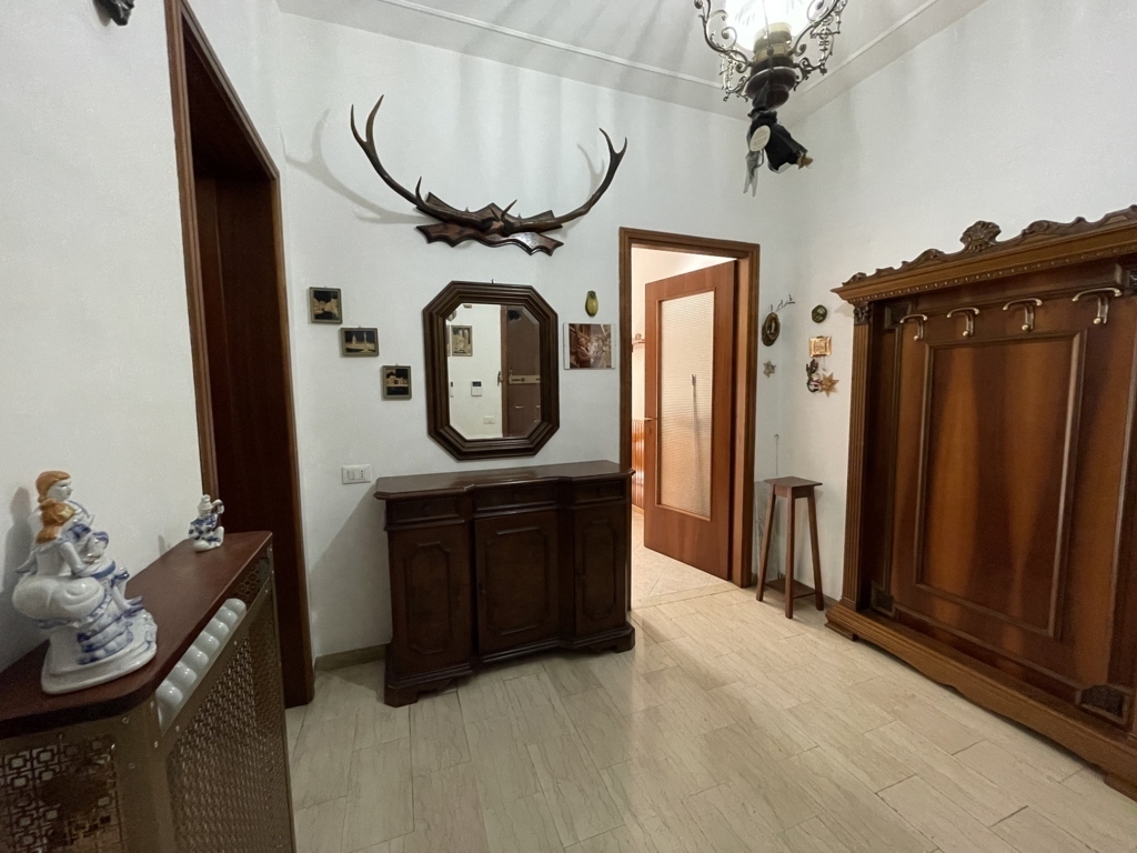 Quadrilocale con giardino in via marco polo 31, Modena