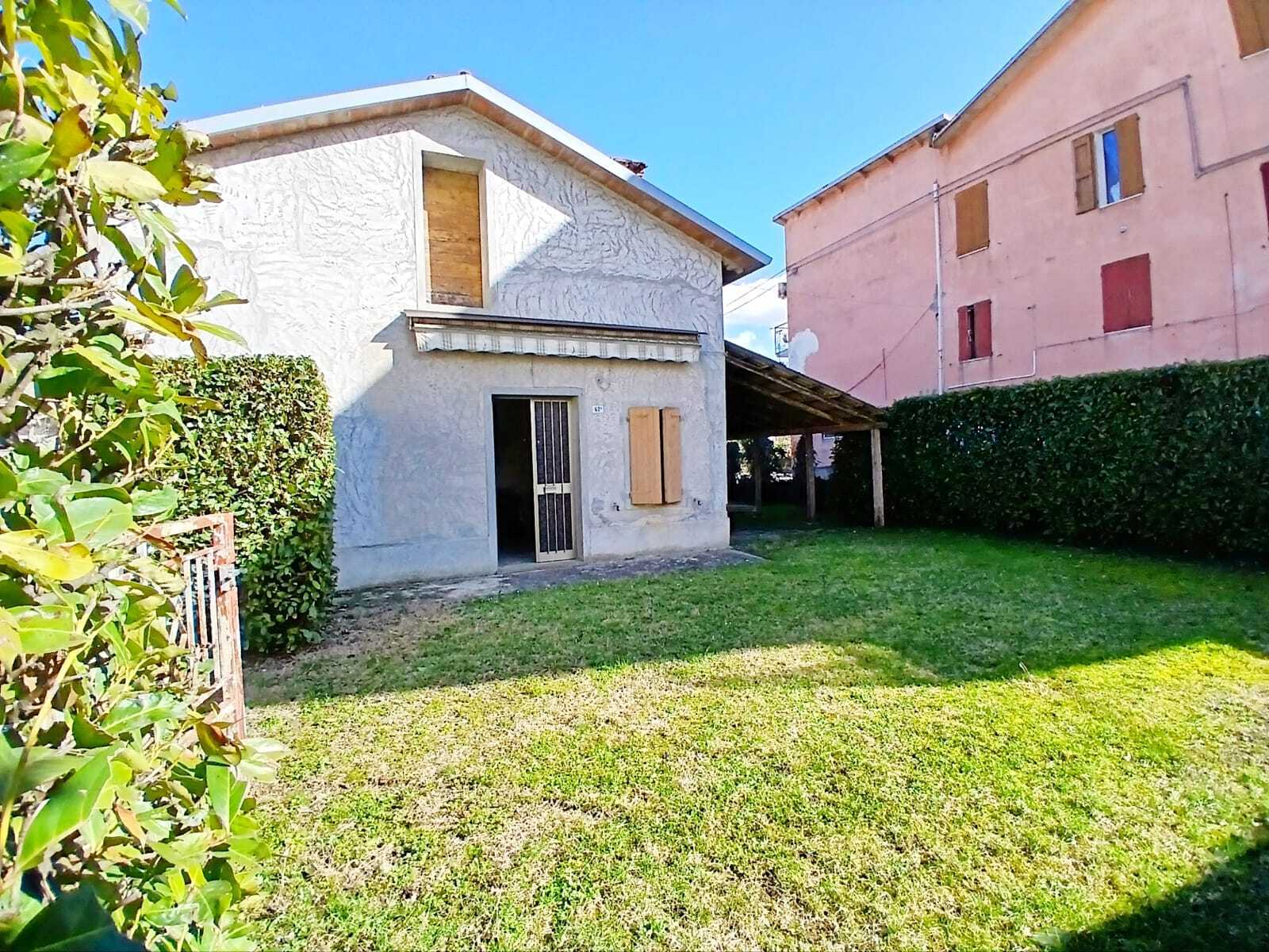 Casa indipendente con giardino in via fern� 62, Guiglia