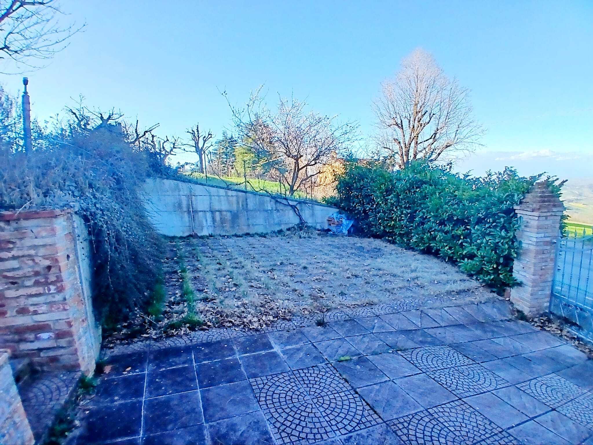 Villa con giardino in via bolognese 562, Zocca