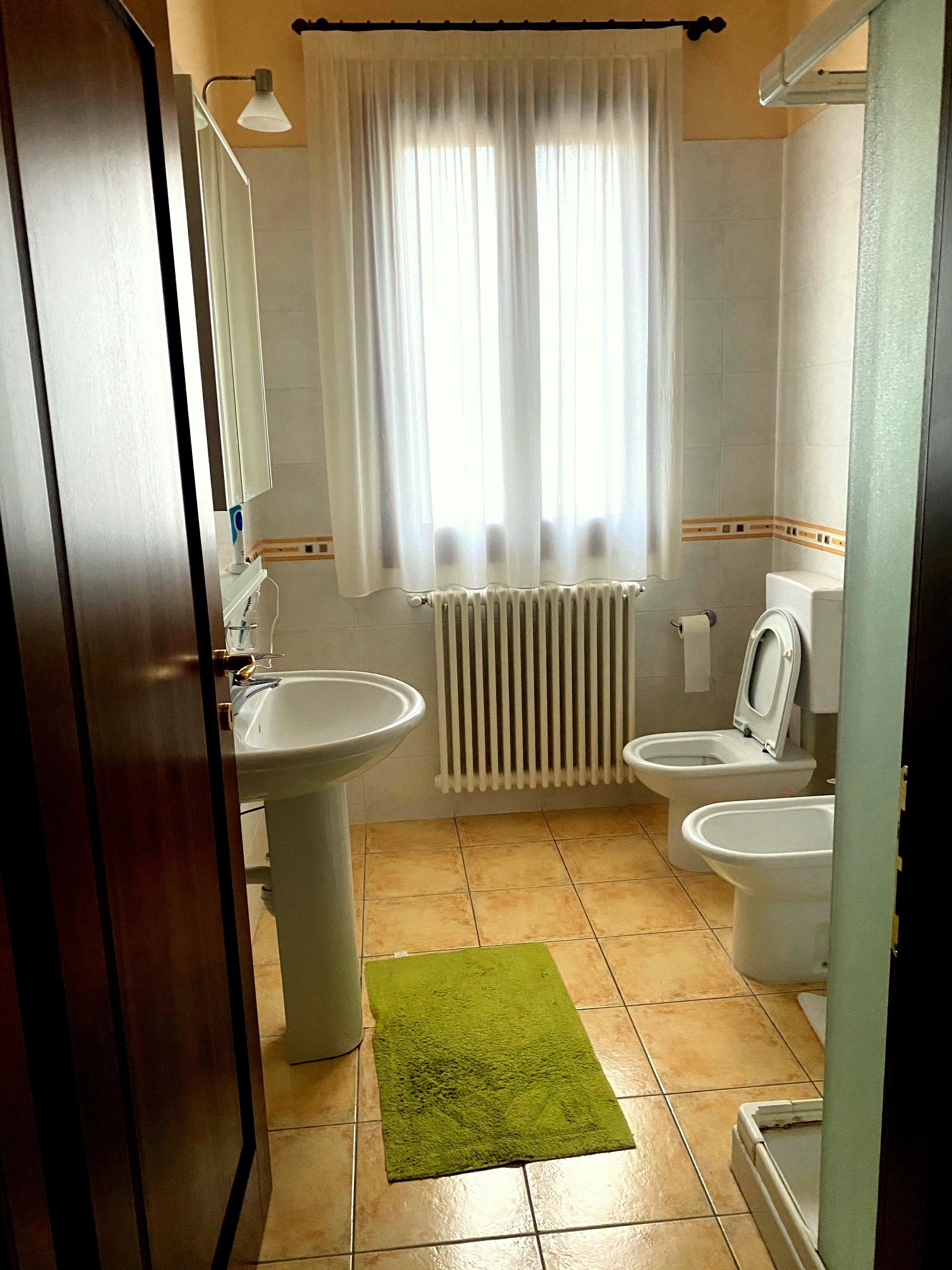 Bilocale con box in via abetone superiore 142-162, Maranello