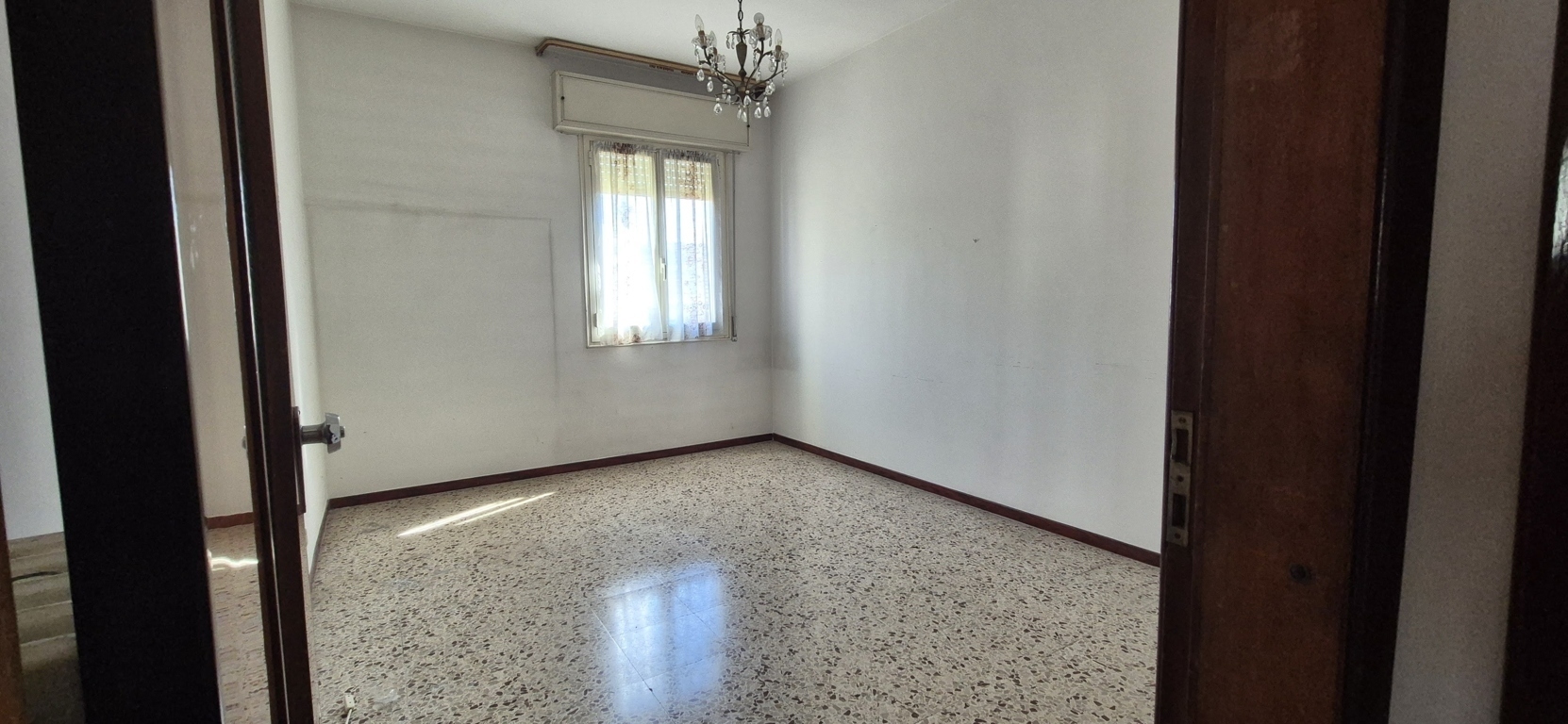 Appartamento con box in via giuseppe gioacchino belli 54, Modena