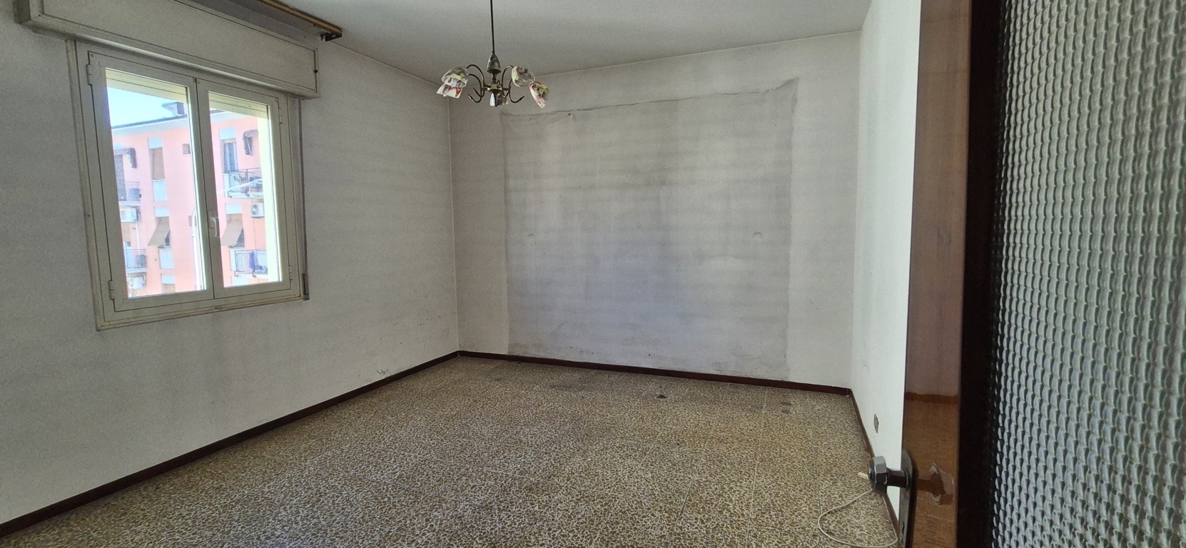 Appartamento con box in via giuseppe gioacchino belli 54, Modena