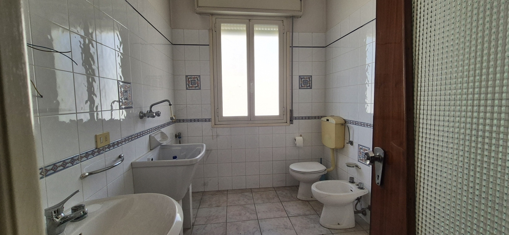 Appartamento con box in via giuseppe gioacchino belli 54, Modena