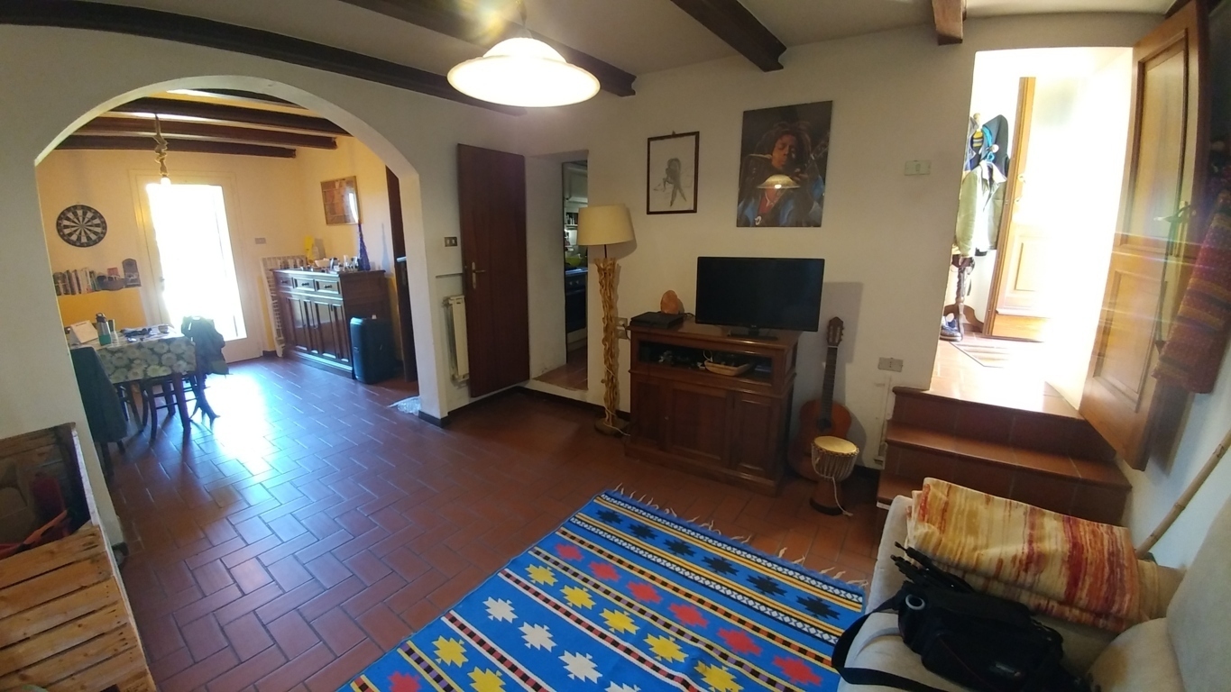 Casa indipendente con giardino in via della piscina 6, Zocca
