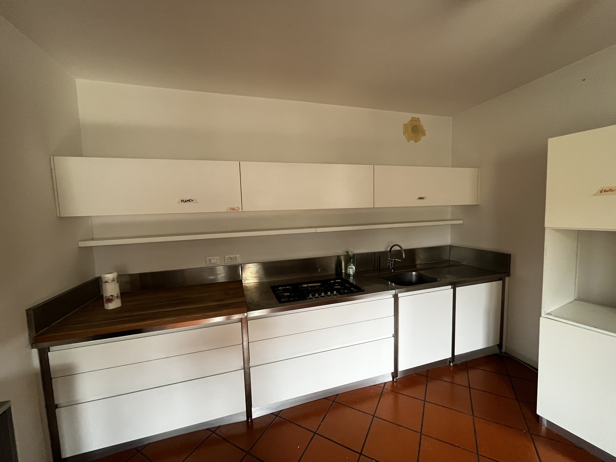 Quadrilocale con box in via san cristoforo 28, Modena