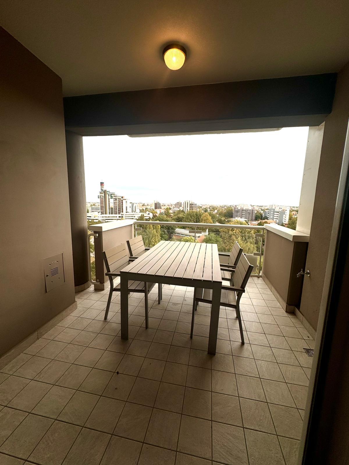 Trilocale con terrazzi in via delle costellazioni 150, Modena