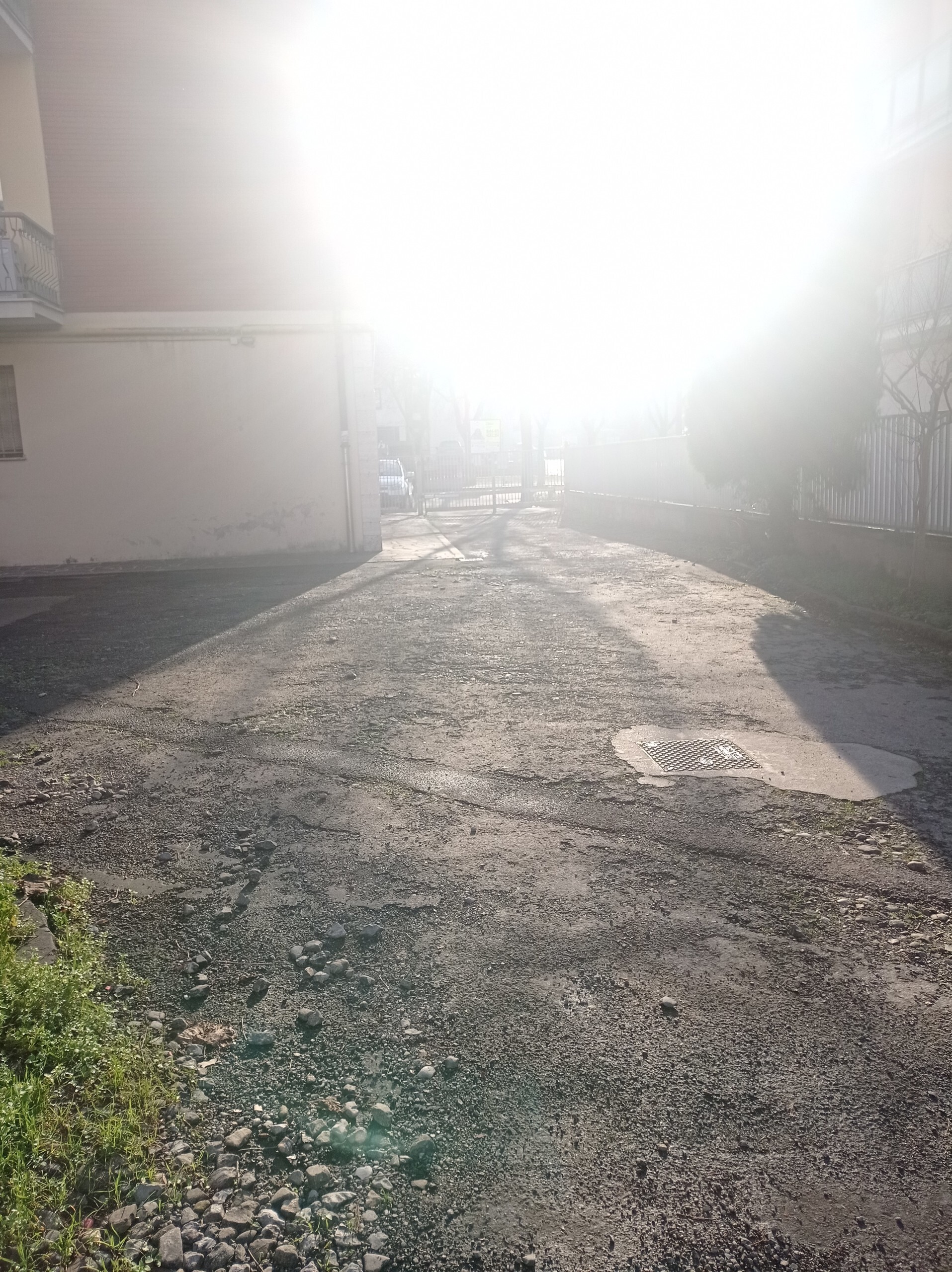 Box/Garage 10mq con box in via cesare costa 40, Modena