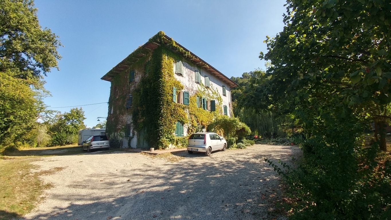 Casa indipendente con giardino in via castello 359, Zocca
