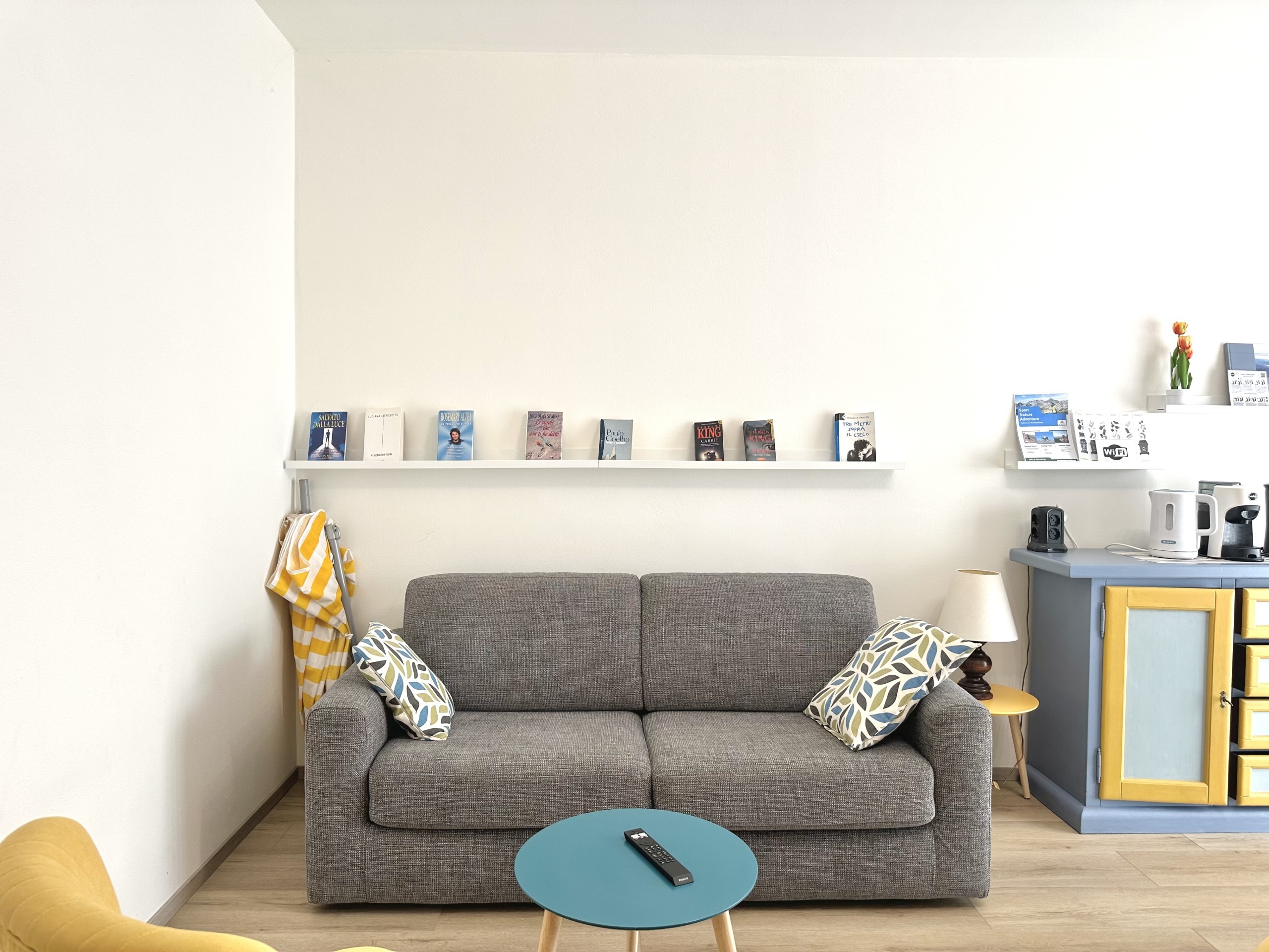 Appartamento con terrazzo in via xxv aprile 1, Arona