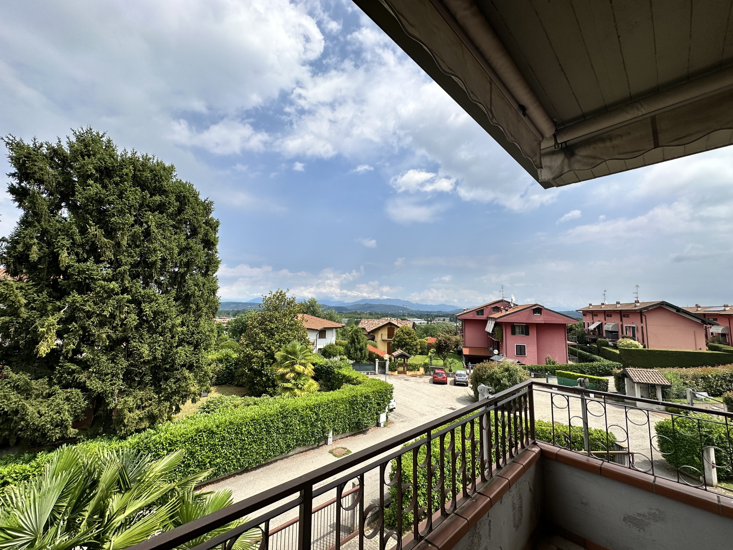 Trilocale con giardino in largo luigi dott.pasta 18, Borgo Ticino