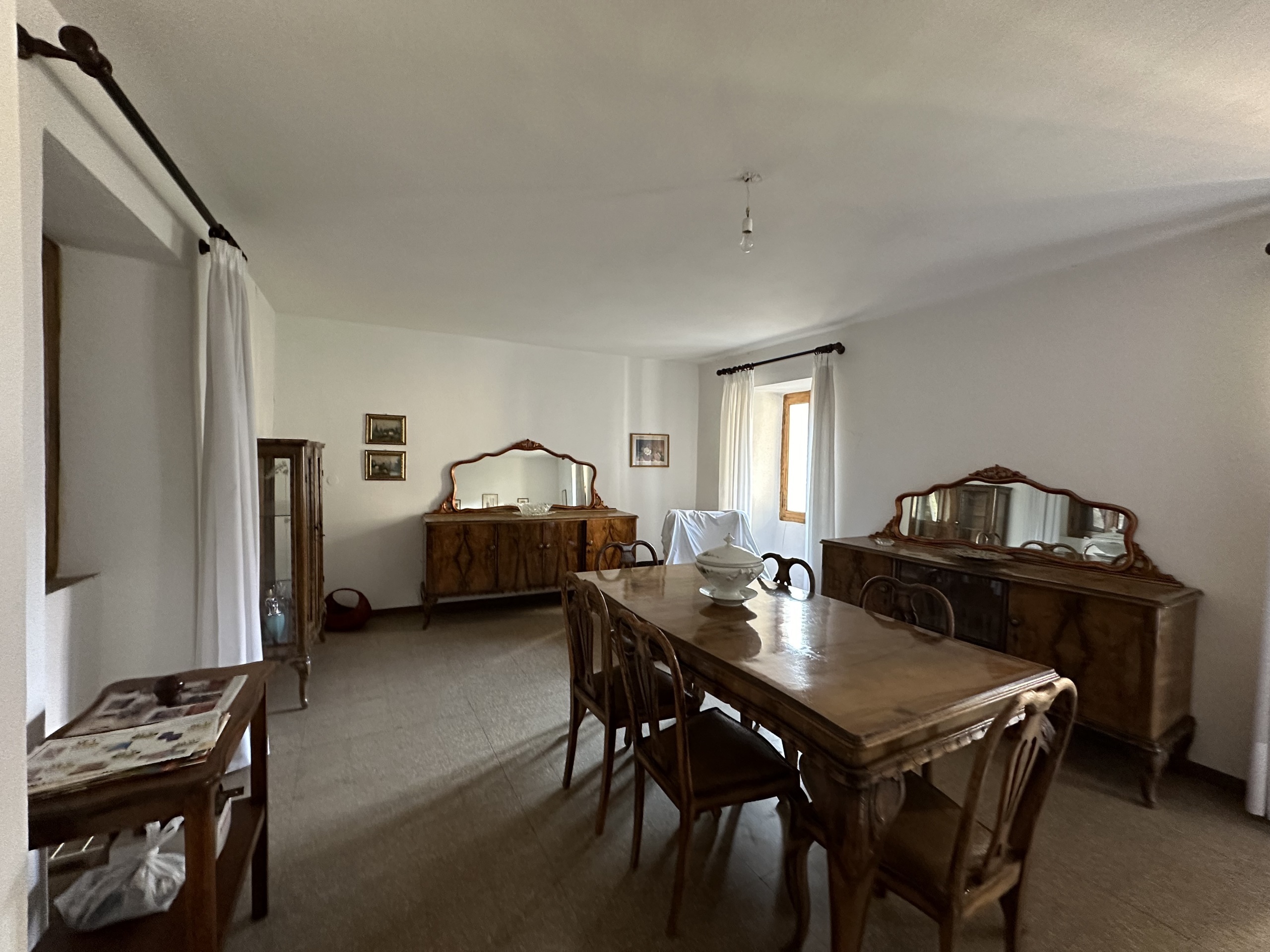 Rustico con terrazzo in via nazionale 1, Colazza