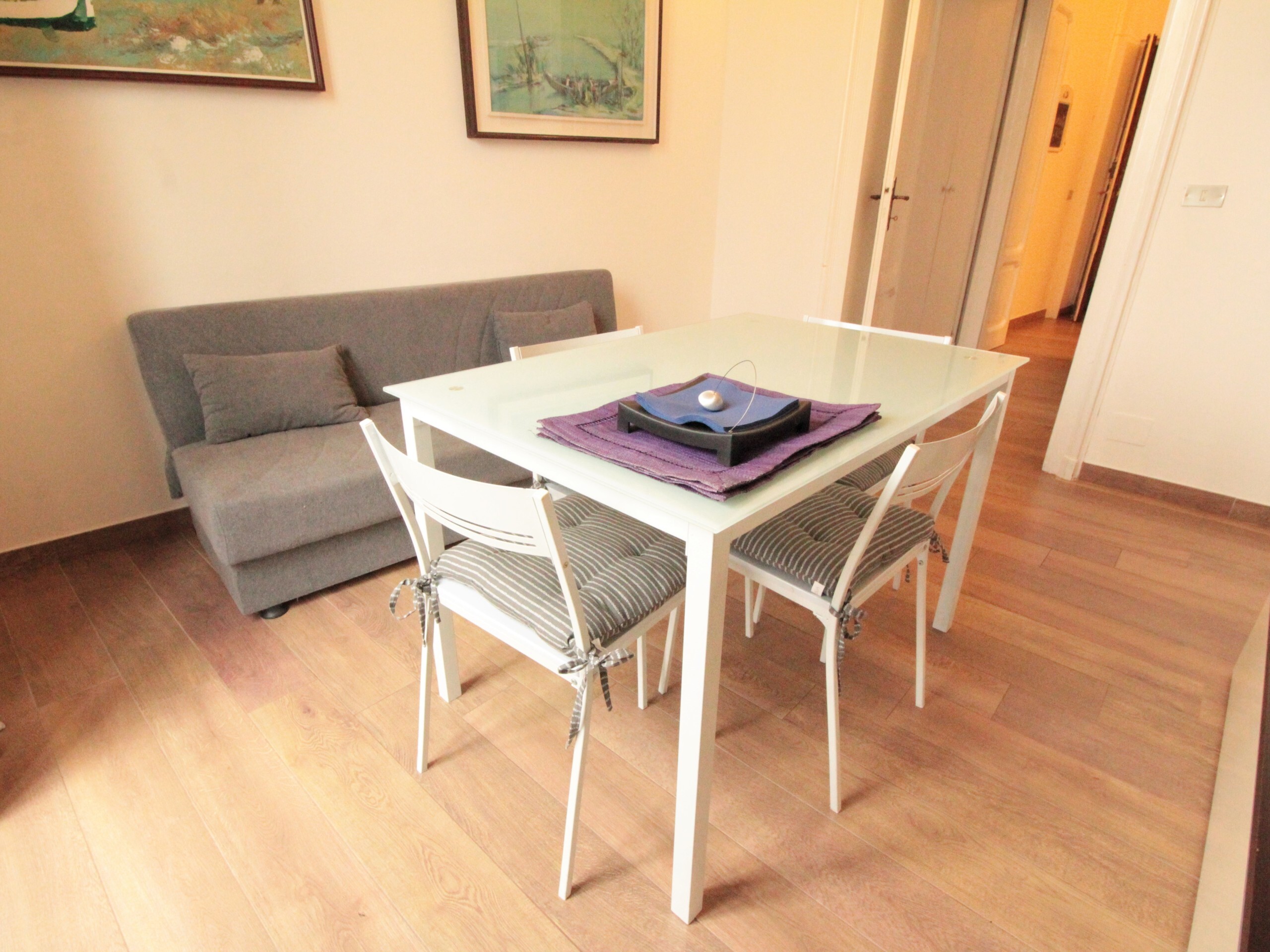 Trilocale vista lago in piazza del popolo 1, Arona