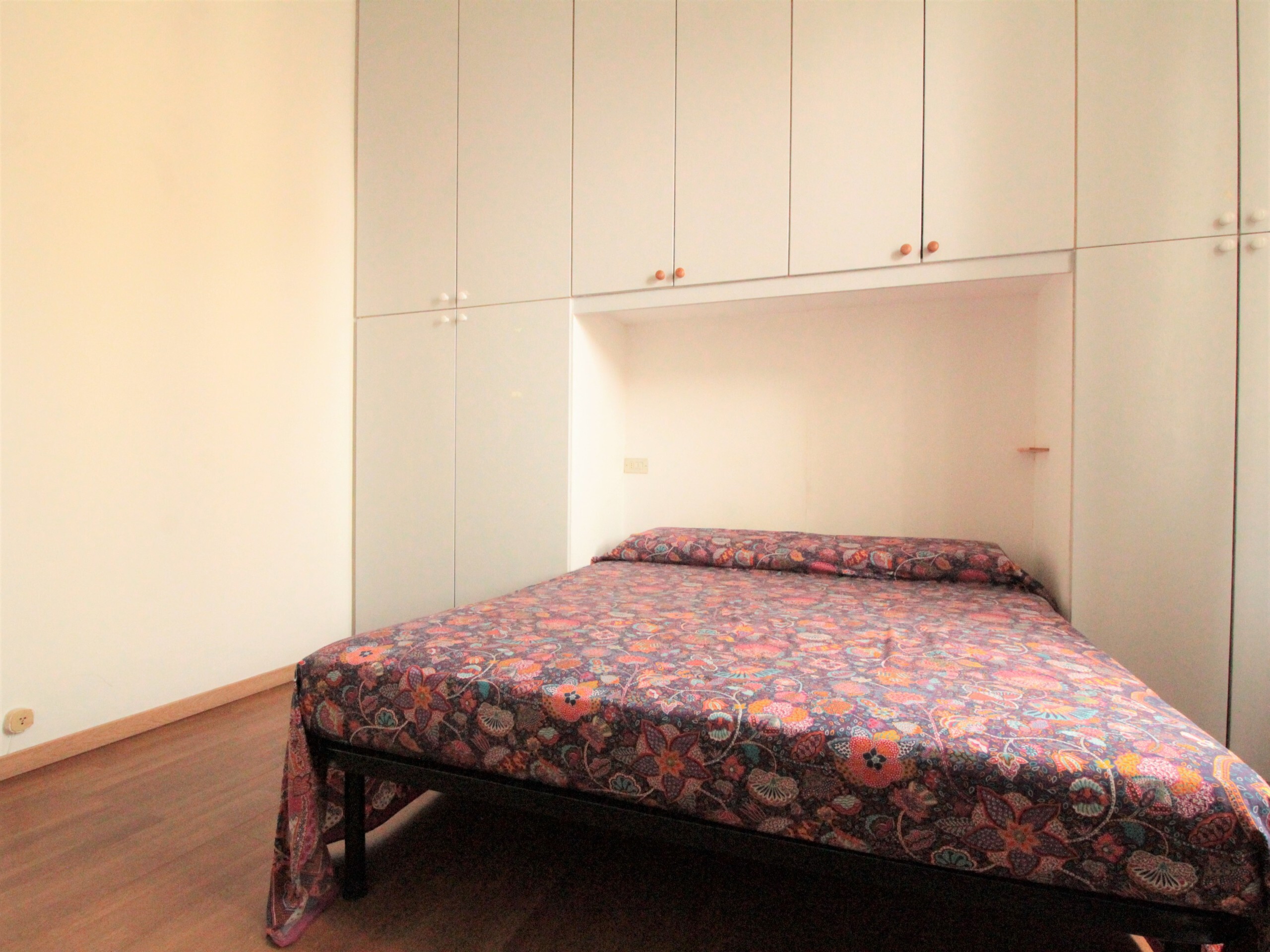 Trilocale vista lago in piazza del popolo 1, Arona