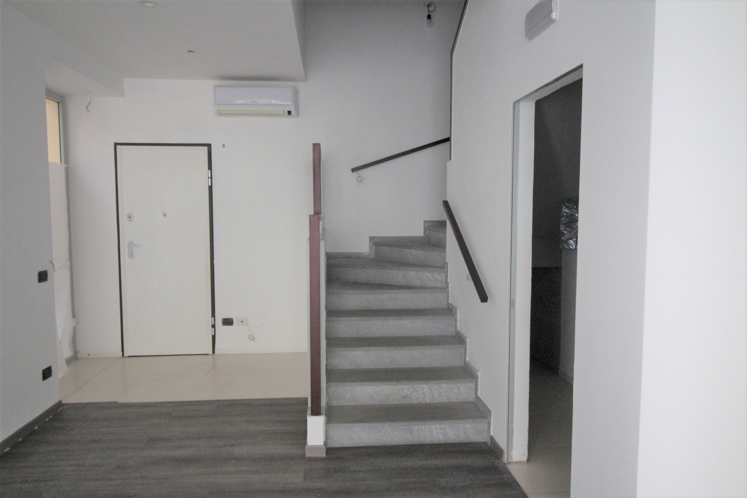 Capannone in affitto in viale marconi 1, Arona