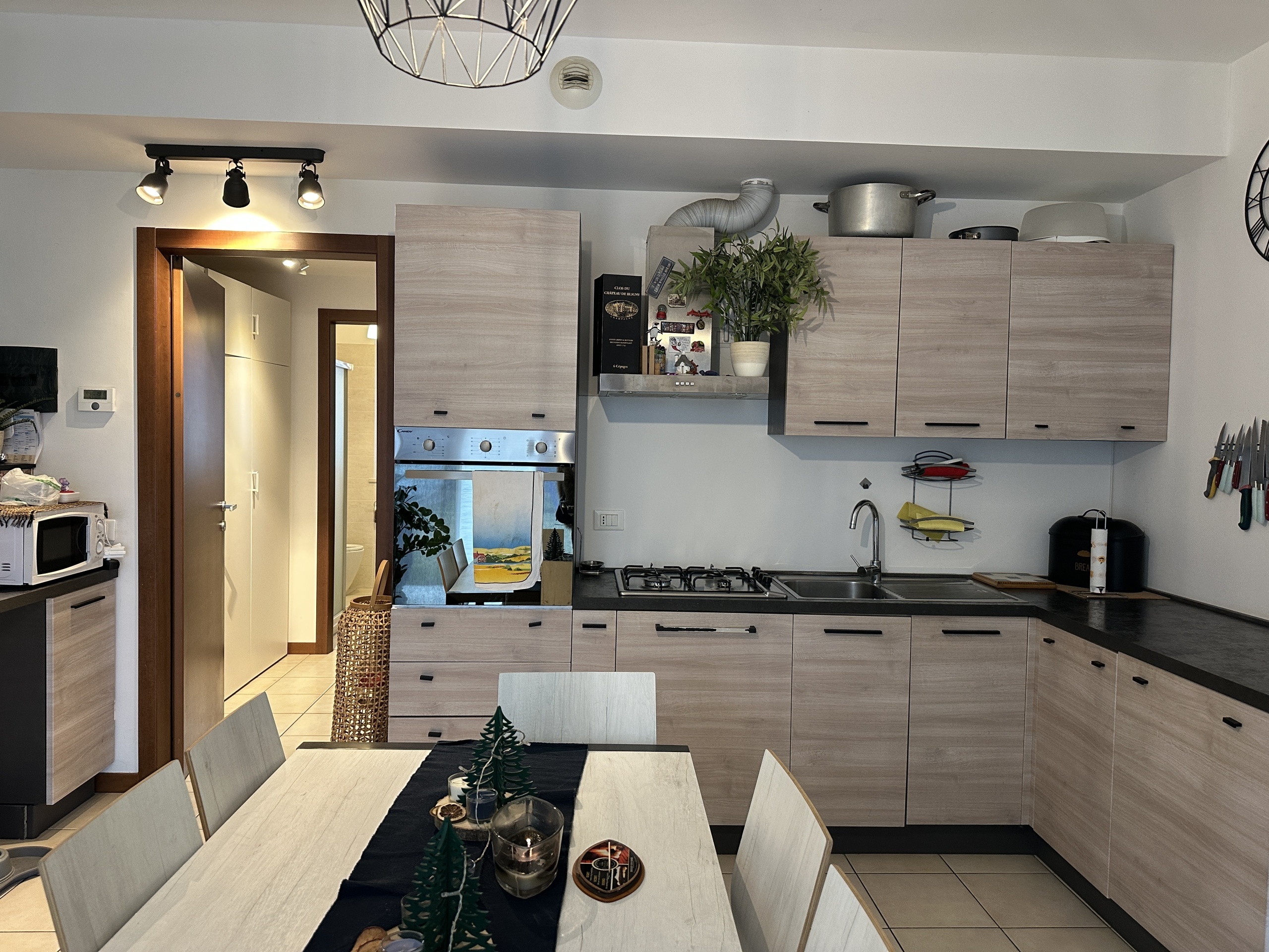 Trilocale con giardino in via g. verdi 1, Borgomanero