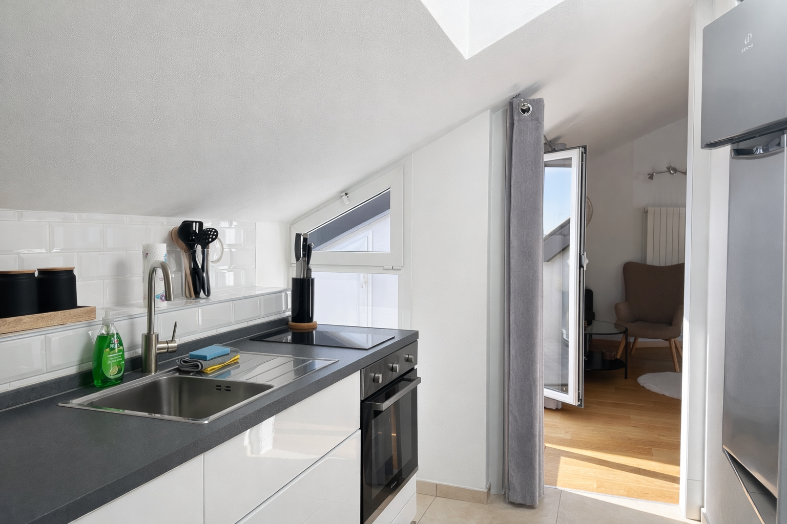 Bilocale vista lago in via alla rocca 1, Arona