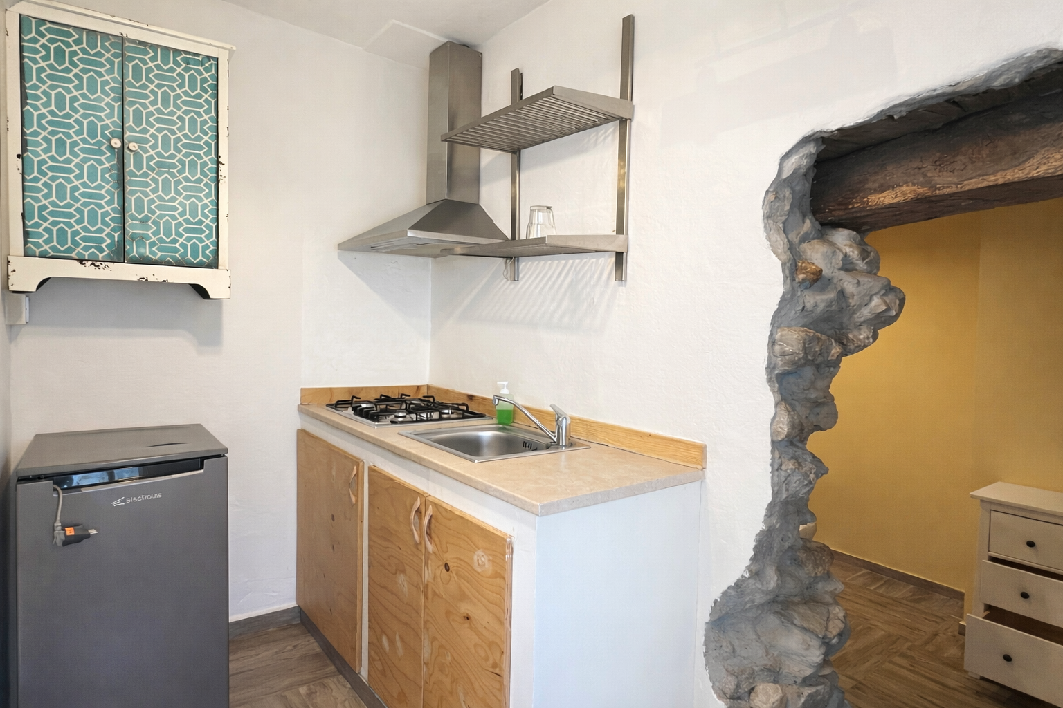 Bilocale con giardino in via amalfi 1, Dormelletto