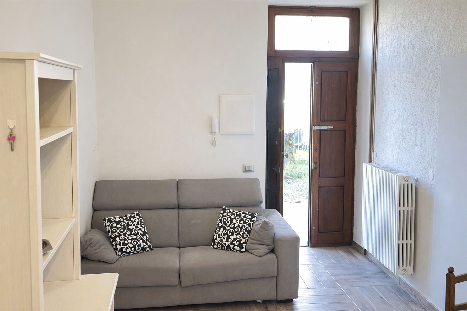 Bilocale con giardino in via amalfi 1, Dormelletto