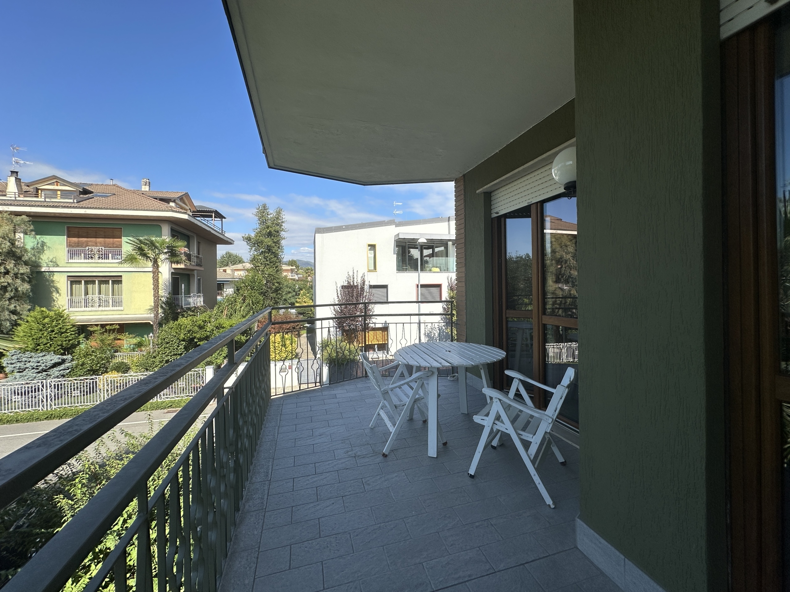 Quadrilocale con terrazzo a Arona