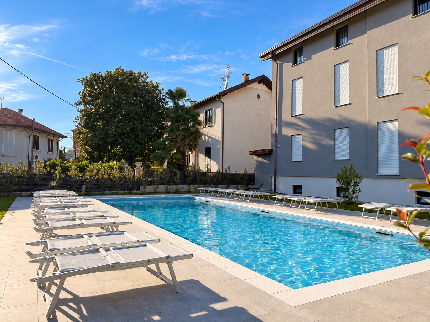 Bilocale con giardino in via monte leone, Arona