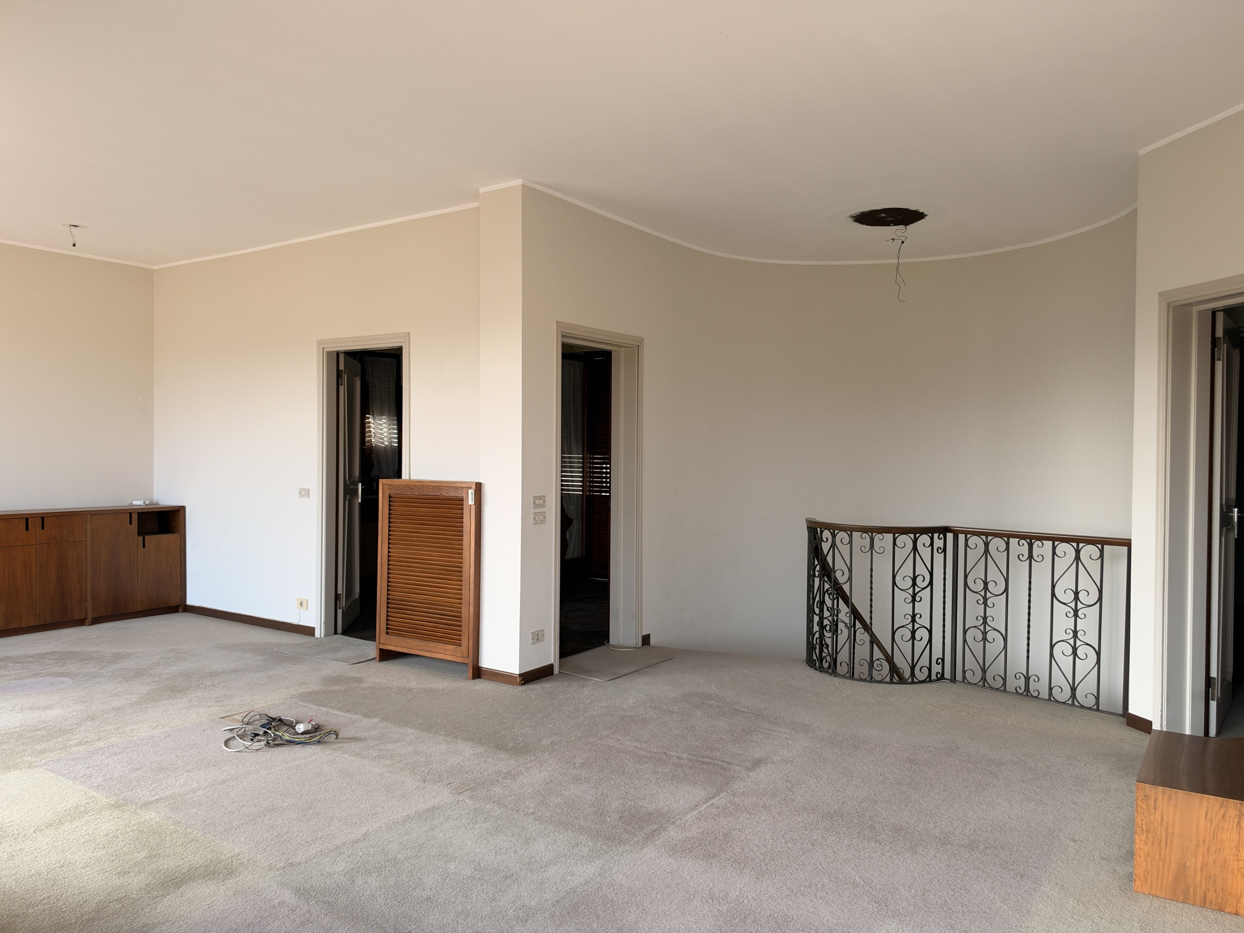Villa con giardino in via san rocco 1, Dormelletto