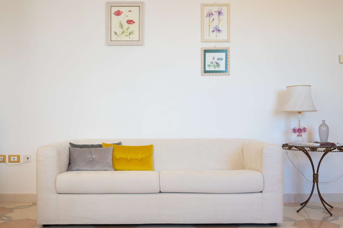 Trilocale ristrutturato in vico storella, Lecce