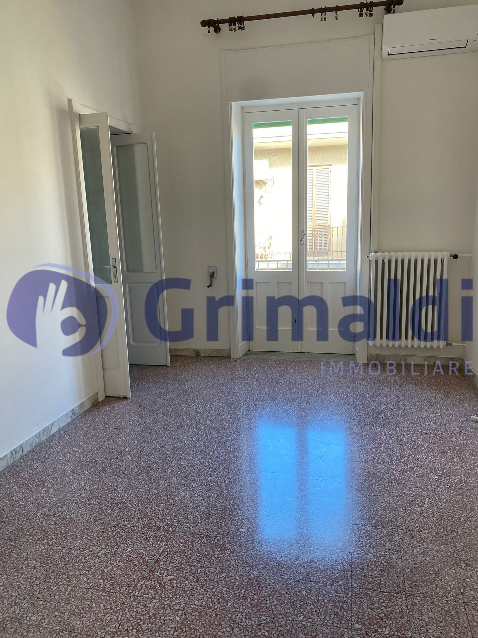 Appartamento con terrazzo in via formoso lubello 13, Lecce