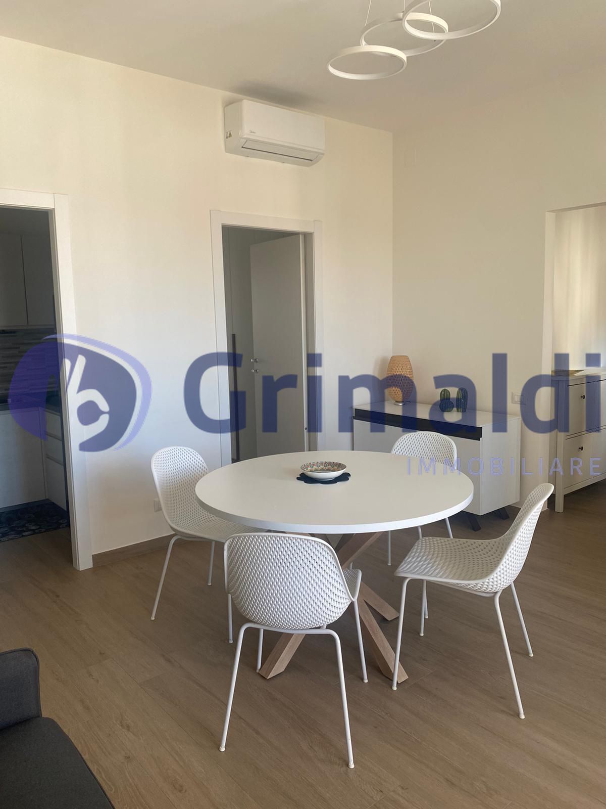 Trilocale con box in via pietro vincenti 12, Lecce