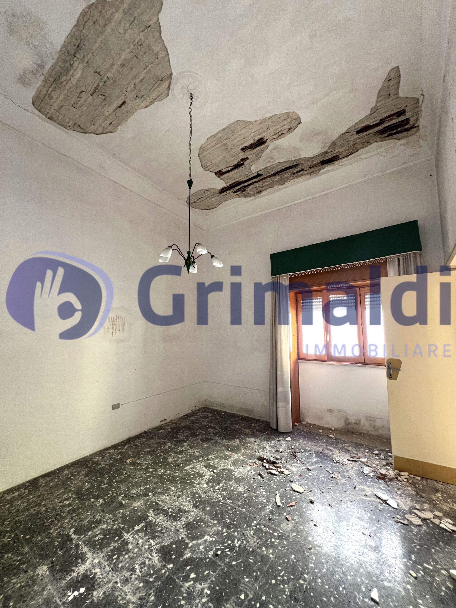 Casa indipendente da ristrutturare in via sant'elia 36, Veglie
