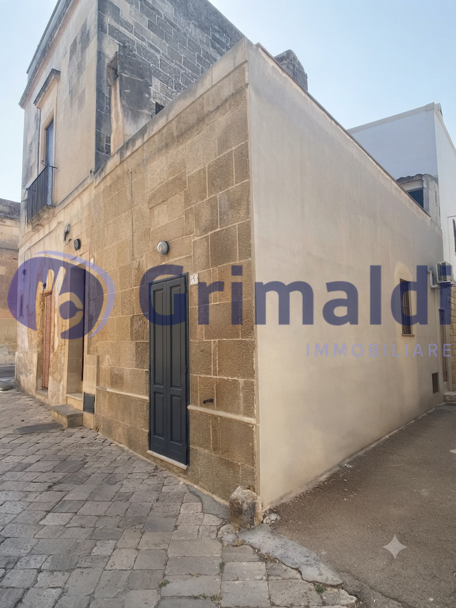 Casa indipendente da ristrutturare in via gioacchino volante 5, Scorrano