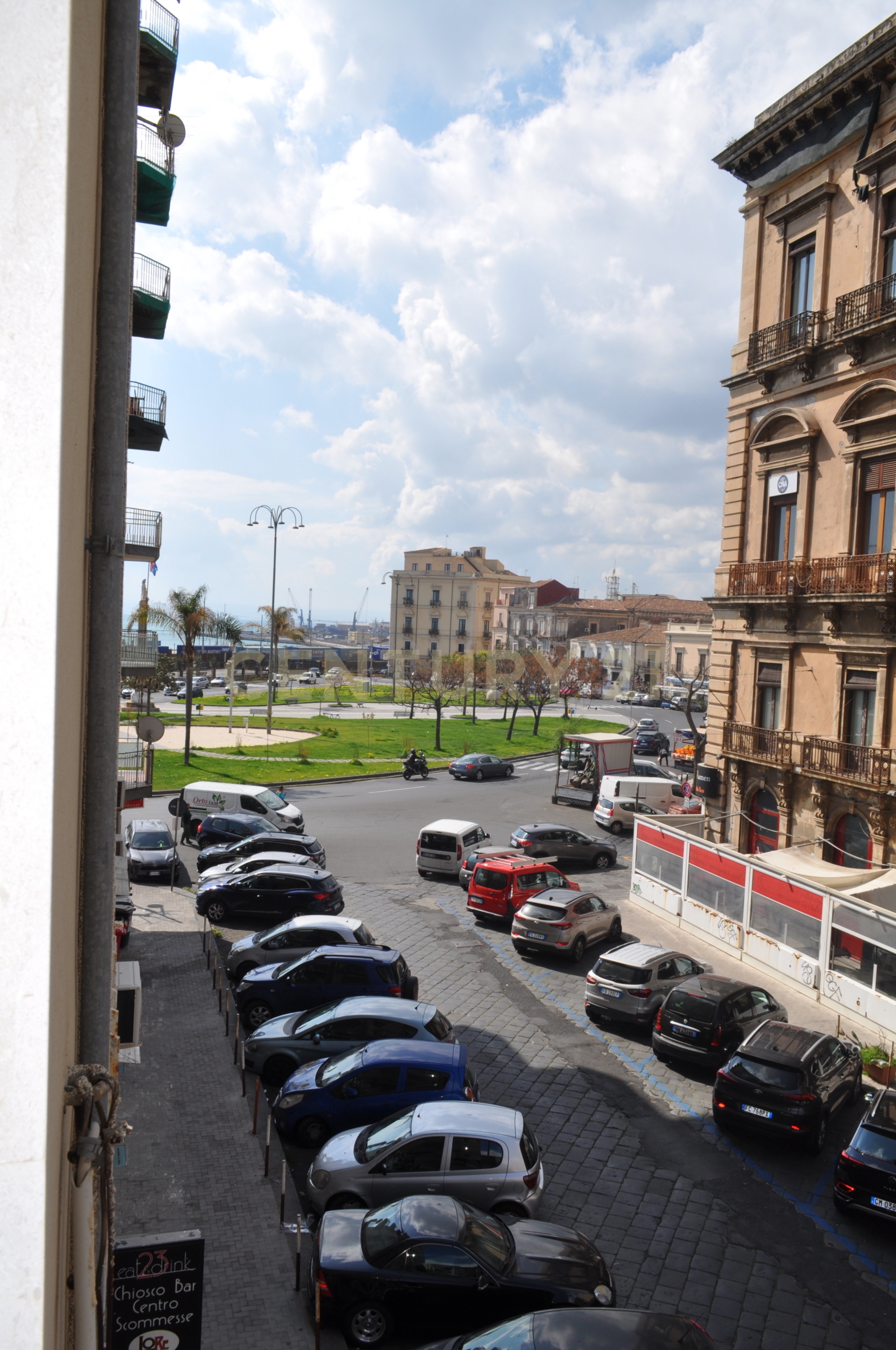 Quadrilocale da ristrutturare in piazza dei martiri 3, Catania