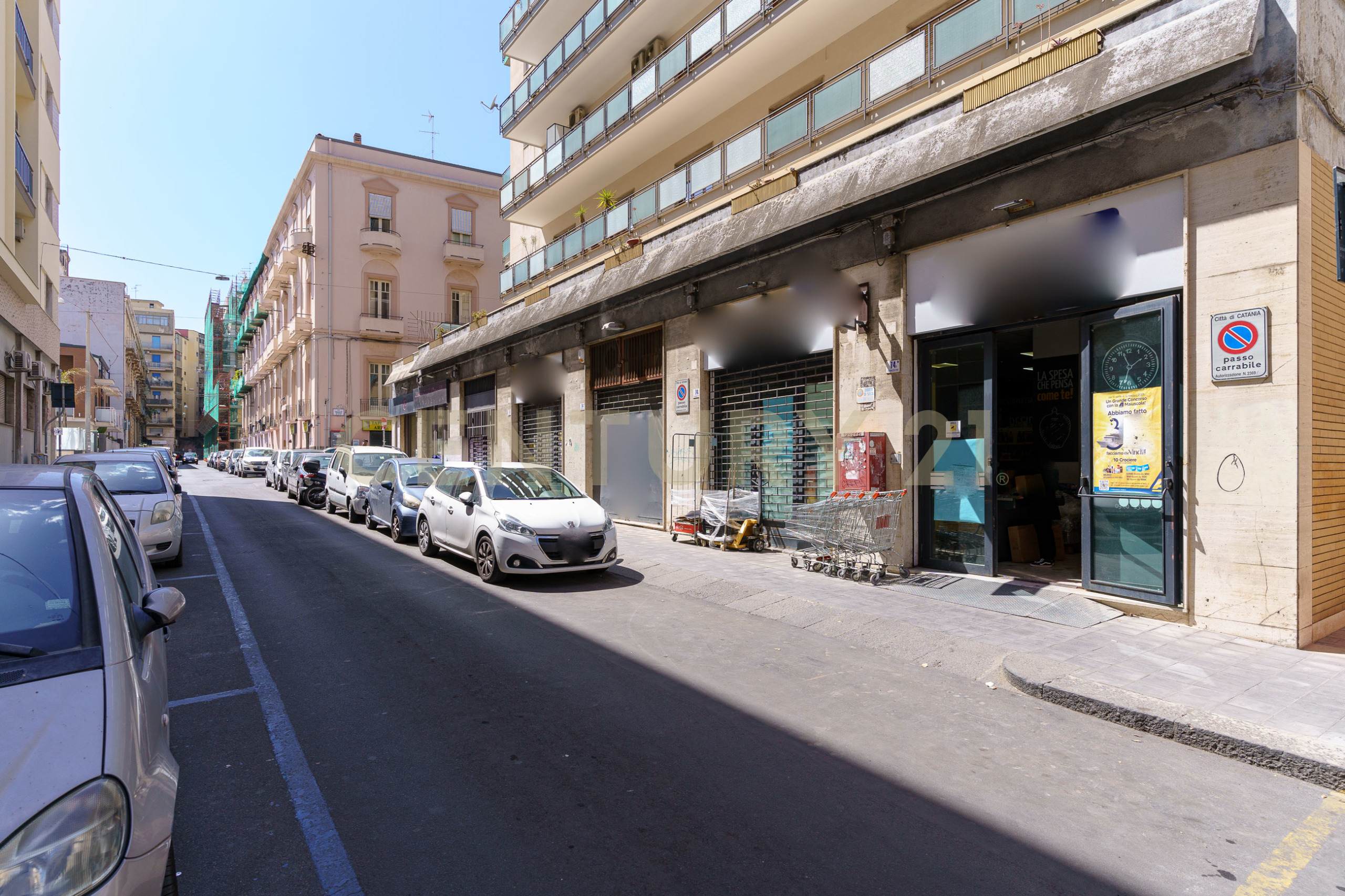 Locale commerciale in vendita in via francesco riso, Catania