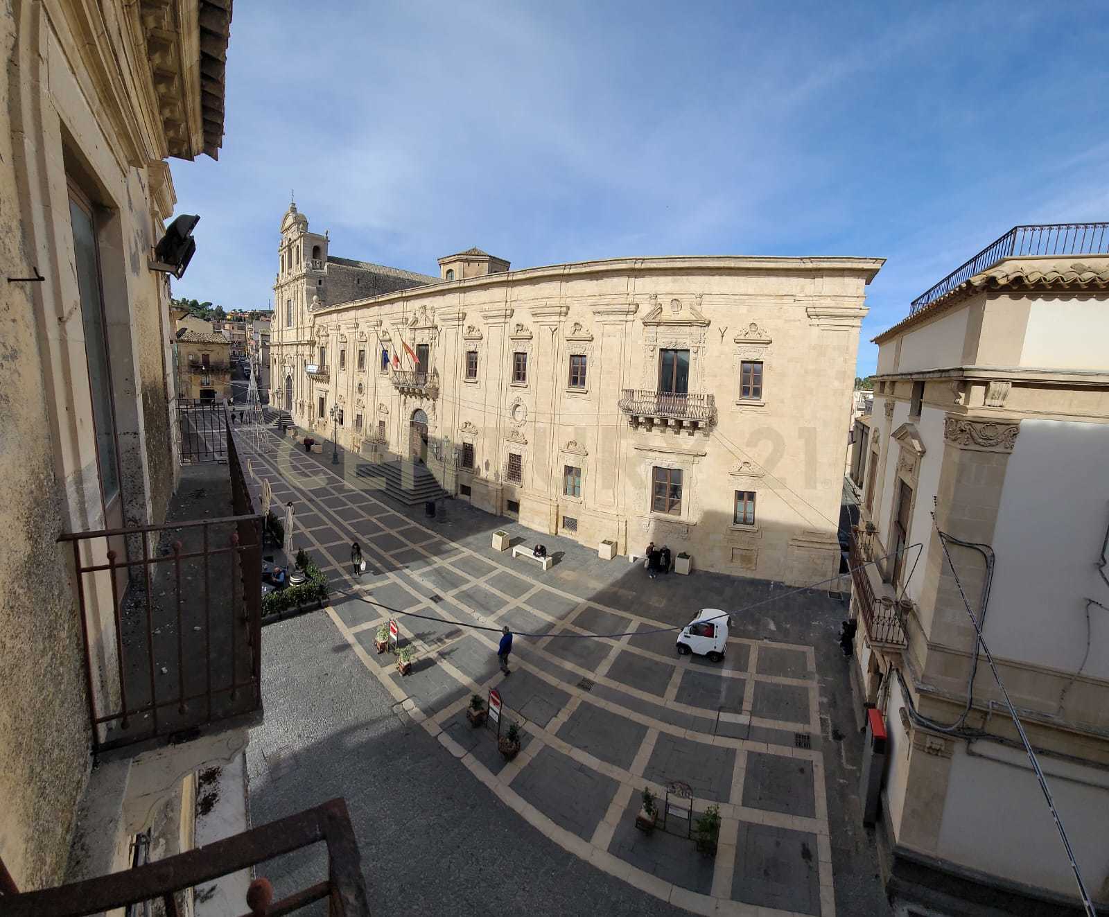 Appartamento ristrutturato in via donna giovanna d'austria 6, Militello in Val di Catania