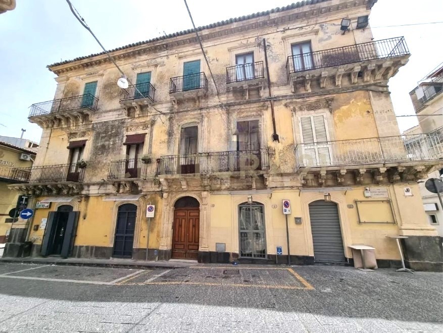 Appartamento ristrutturato in via donna giovanna d'austria 6, Militello in Val di Catania