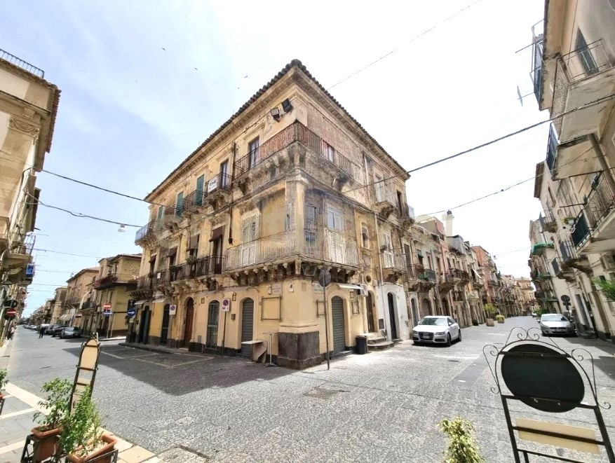 Appartamento ristrutturato in via donna giovanna d'austria 6, Militello in Val di Catania