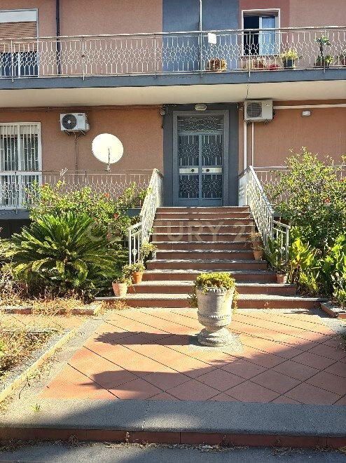 Appartamento con giardino in via siracusa 18, Motta Sant'Anastasia