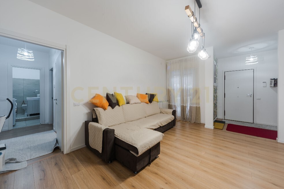 Quadrilocale con terrazzo in via raimondo franchetti 72, Catania