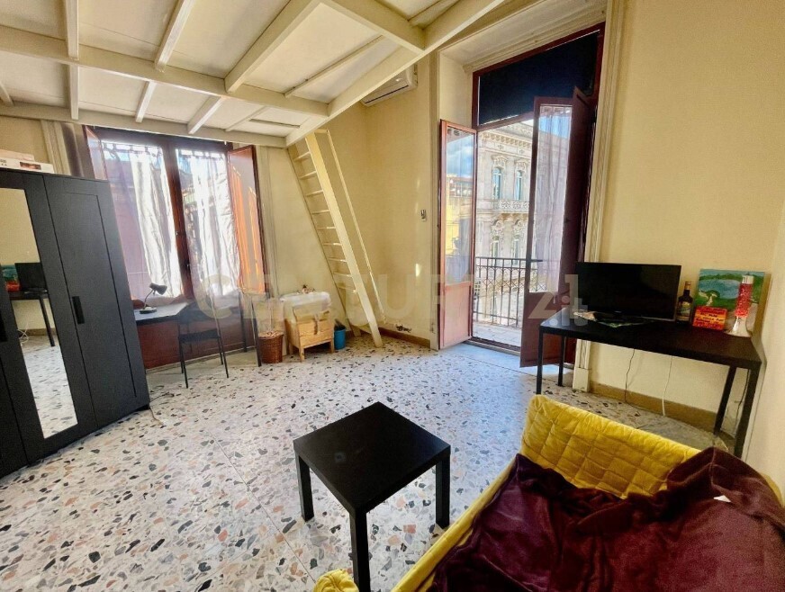 Quadrilocale in vendita in via s. nicol al borgo 33, Catania